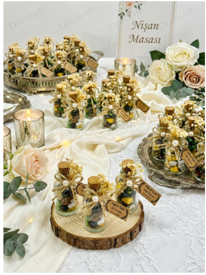 Nikah Şekeri - Jüt İp Süslemeli Cam Şişe & Draje Çikolata Hediyelik