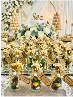 Jüt İp Süslemeli Cam Şişe & Draje Çikolata Hediyelik