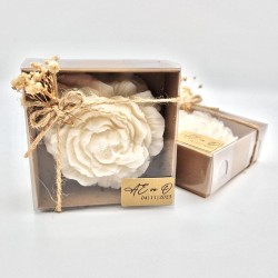 Jüt İp Süslemeli Beyaz Şakayık Mum Hediyelik