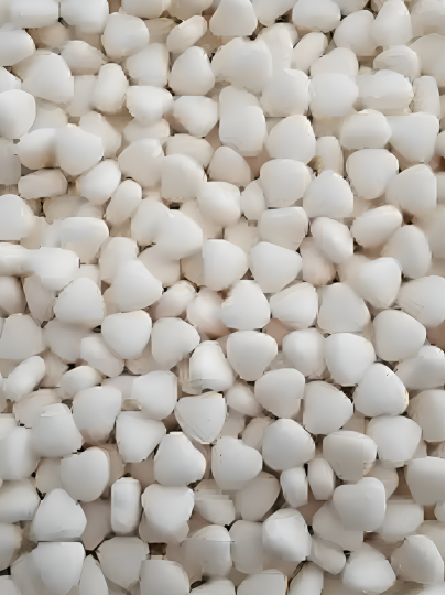 Malzeme - Kalp Şekilli Beyaz Renkli Sıkı Şekerleme Malzeme - Kalp Şekilli Beyaz Renkli Sıkı Şekerleme