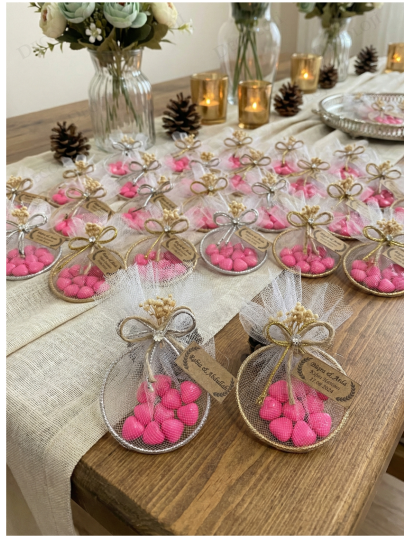 Nikah Şekeri - Jüt İp ve Tül Süslemeli Metal Halka & Pembe Kalp Şeker Hediyelik