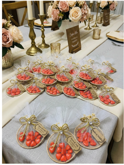 Nikah Şekeri - Jüt İp ve Tül Süslemeli Metal Halka & Kırmızı Kalp Şeker Hediyelik