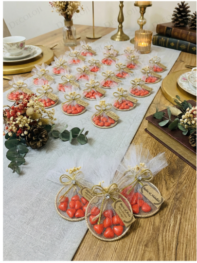 Nikah Şekeri - Jüt İp ve Tül Süslemeli Metal Halka & Kırmızı Kalp Şeker Hediyelik