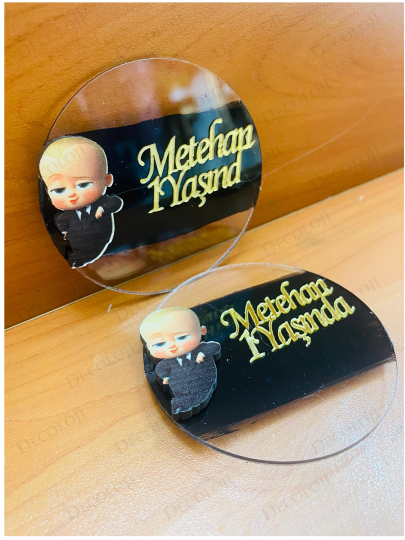 Bebek & Doğum - Karizmatik Bebek Karikatürlü Doğum Günü Pleksi Magnet Hediyelik Bebek & Doğum - Karizmatik Bebek Karikatürlü Doğum Günü Pleksi Magnet Hediyelik