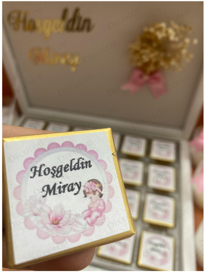 Bebek & Doğum - Pembe Kurdele Süslemeli Hoş Geldin Bebek Çikolata Kutusu Bebek & Doğum - Pembe Kurdele Süslemeli Hoş Geldin Bebek Çikolata Kutusu