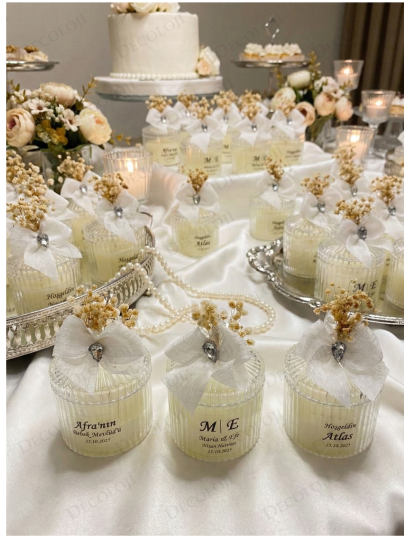 Nikah Şekeri - Nopeli Kurdele Süslemeli Şeffaf Etiketli Mika Kutu Mum Hediyelik