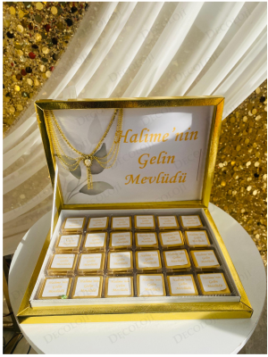 Zincir Aksesuarlı Nişan Bohçası Çikolatası