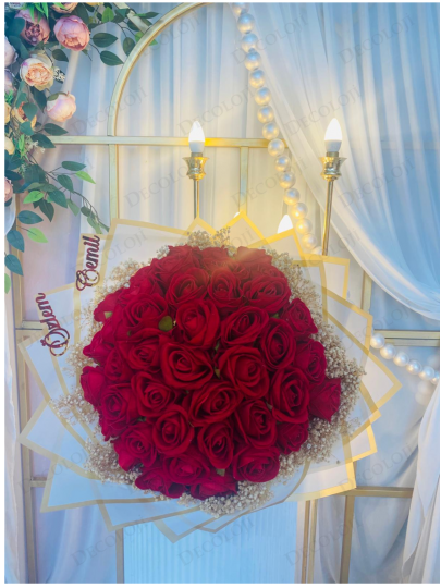 Kız İsteme - Beyaz Ambalaj Kaplama Kırmızı Gül Buketi & Çikolata Tepsisi Kız İsteme Seti