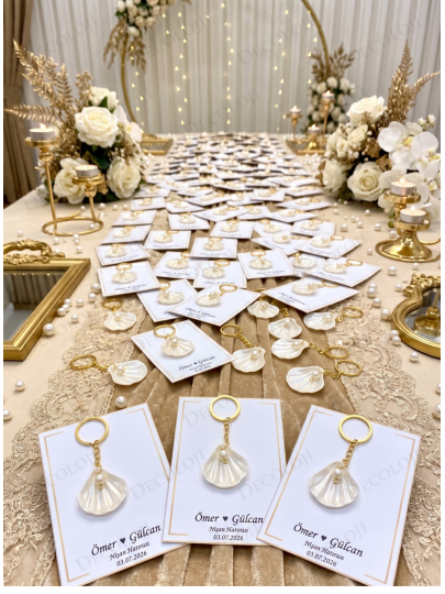 Nikah Şekeri - İnci Süslemeli İstiridye Anahtarlık & Hatıra Kartı Hediyelik